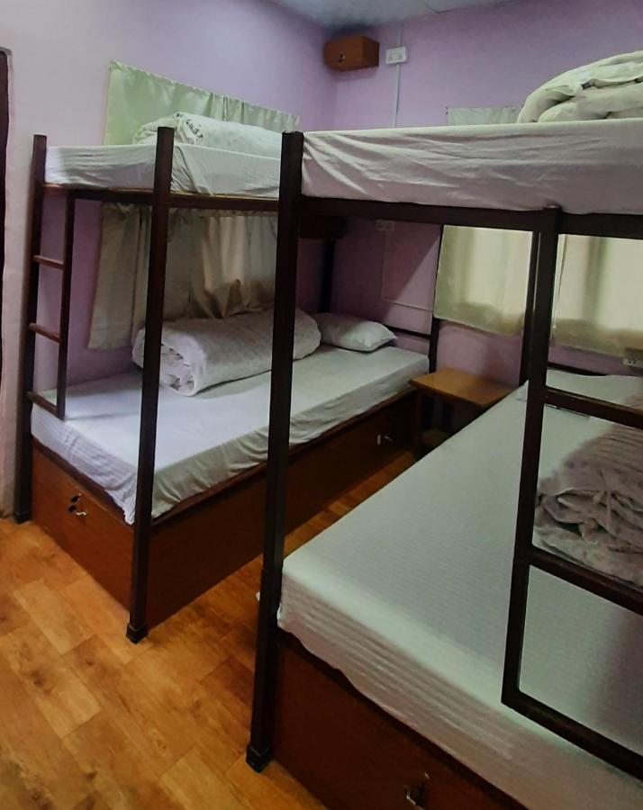 Margik Backpackers Hostel Похара Екстериор снимка