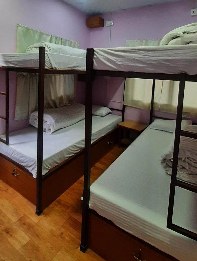 Margik Backpackers Hostel Похара Екстериор снимка