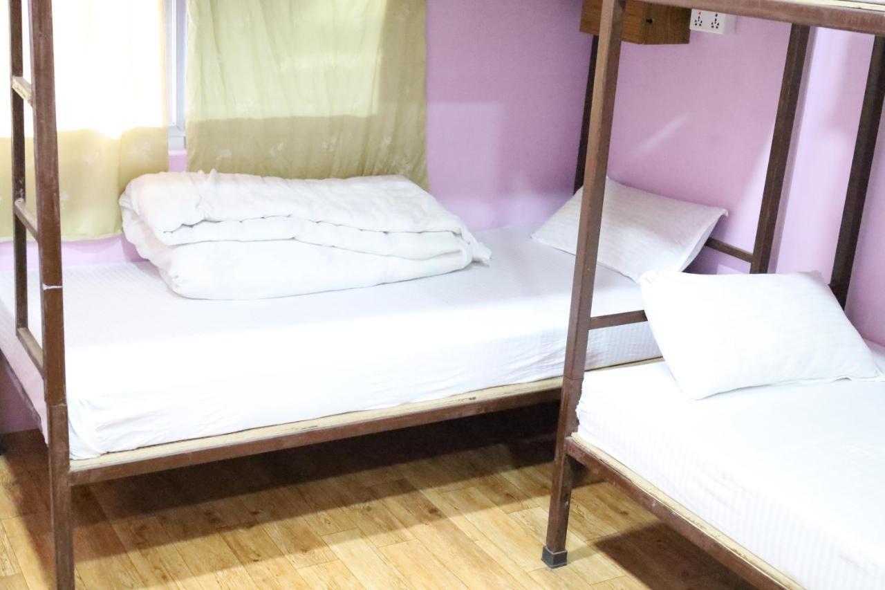 Margik Backpackers Hostel Похара Екстериор снимка