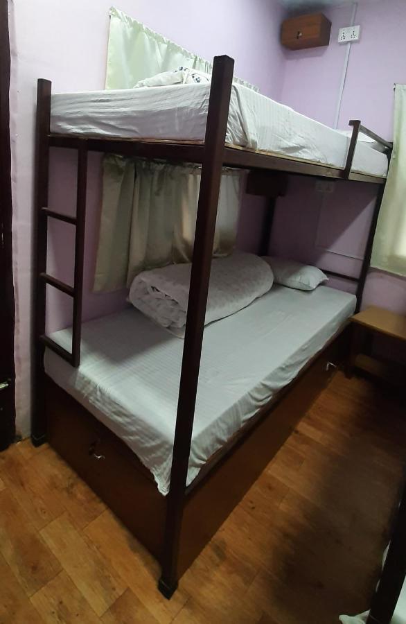 Margik Backpackers Hostel Похара Екстериор снимка